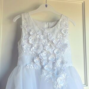 Sweet special occasion white dress size 8